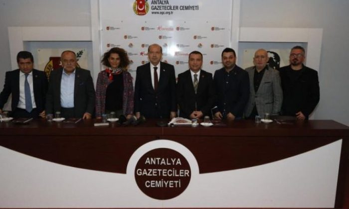 Cumhurbaşkanı Ersin Tatar, Antalya’da gazetecilerle buluştu