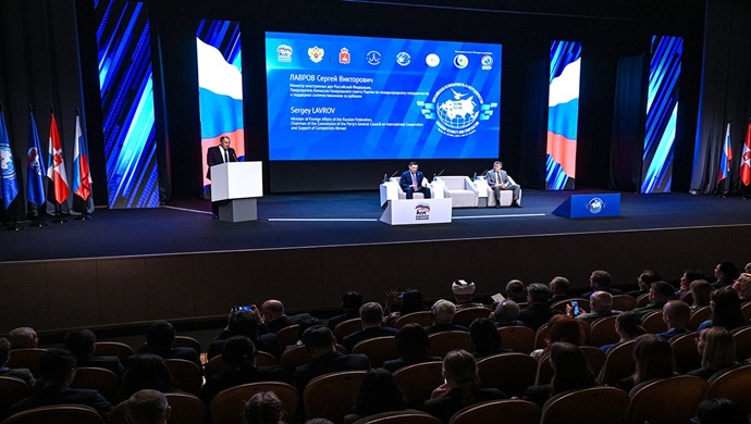 При поддержке «Единой России» в Перми прошли Евразийские международные общественно-политические слушания