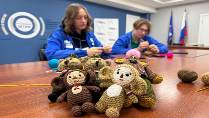 Новогодние подарки, детские письма и предметы первой необходимости: «Единая Россия» организует акции по поддержке бойцов СВО